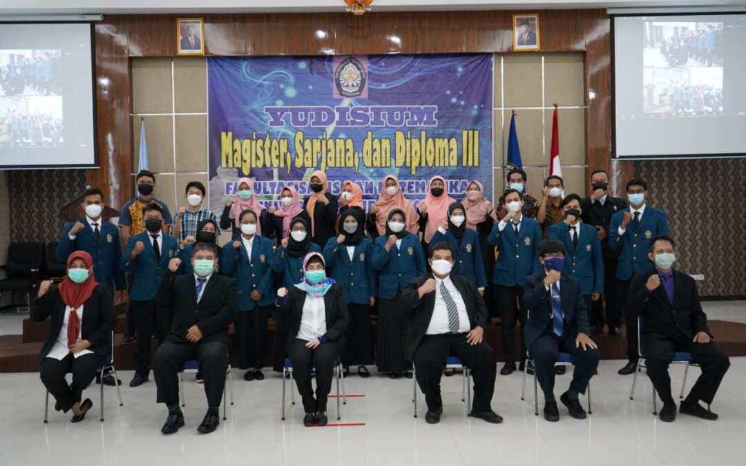 Yudisium ke 111 Fakultas Sains dan Matematika