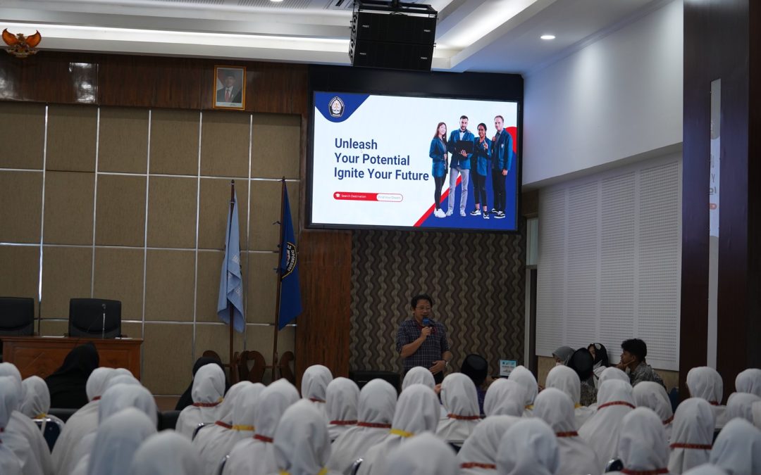 FSM Undip Welcomes Visit from SMA Ar-Rohmah Putri Malang