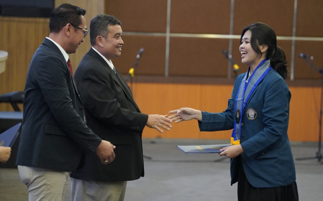FSM UNDIP Holds Its 124th Yudisium Ceremony, Graduates 288 Students
