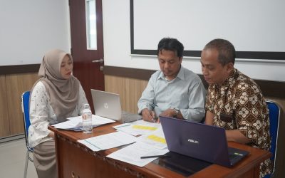 FSM UNDIP Conducts Monitoring and Evaluation of Research and Community Service Funded from Non-State Budget Sources for the February–July 2025 Period