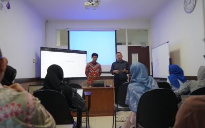 Informatics Lecturer of FSM UNDIP Explores AI Utilization in Media Engagement Workshop