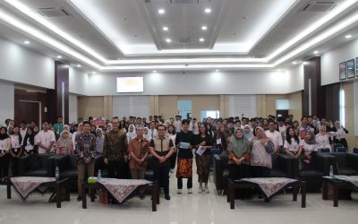 Department of Statistics, FSM UNDIP Hosts Dokter Data 2025, Infographic Track Debuts at International Level